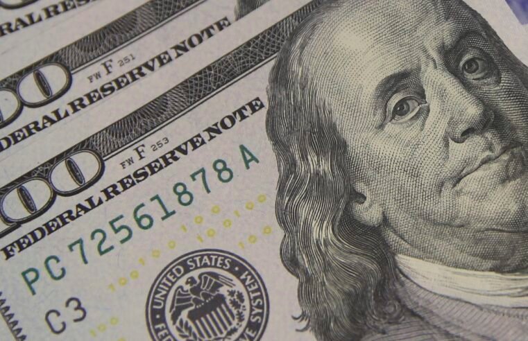 Dólar fecha em R$ 5,28 com preocupações sobre Oriente Médio