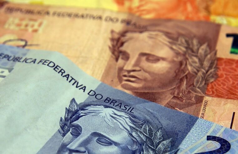 Envio de declaração do IR começa na próxima semana; veja regras