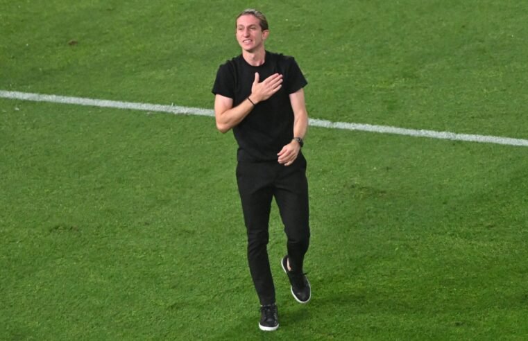 Filipe Luís é demitido do Flamengo após início de temporada decepcionante