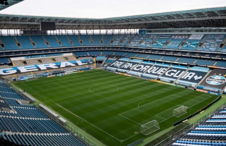 Grêmio faz 3 a 0 no Inter e está com uma mão na taça do Gauchão