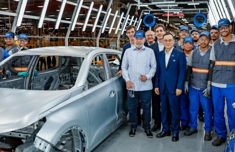 Lula diz que governo apresentará solução para famílias endividadas