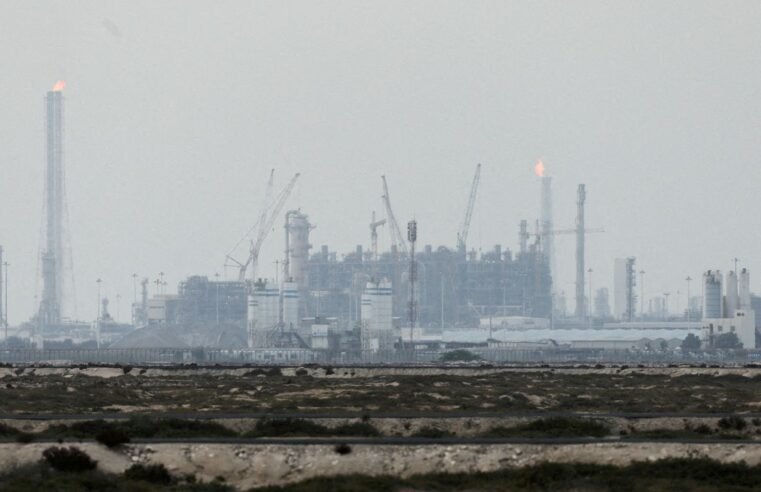 Mercado vive turbulência com infraestrutura petrolífera sob ataque