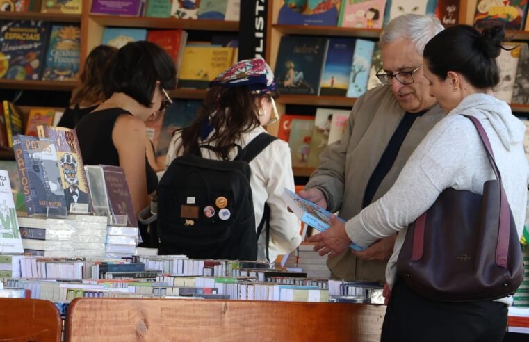 Número de consumidores de livros aumenta e chega a 18% da população