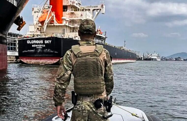 PF faz operação para combater tráfico de drogas no Porto de Santos