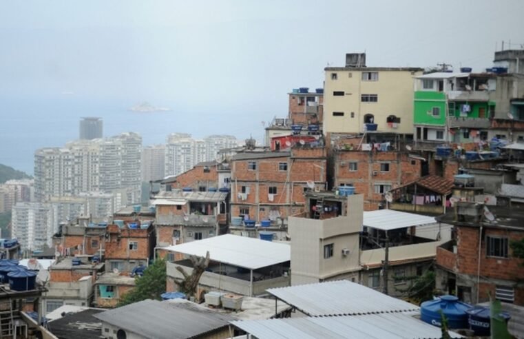 Petróleo pressiona e “inflação do aluguel” da FGV fecha março em 0,52%