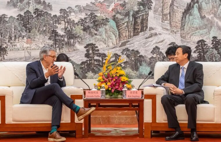 Saúde busca na China alianças para impulsionar serviços de IA no SUS