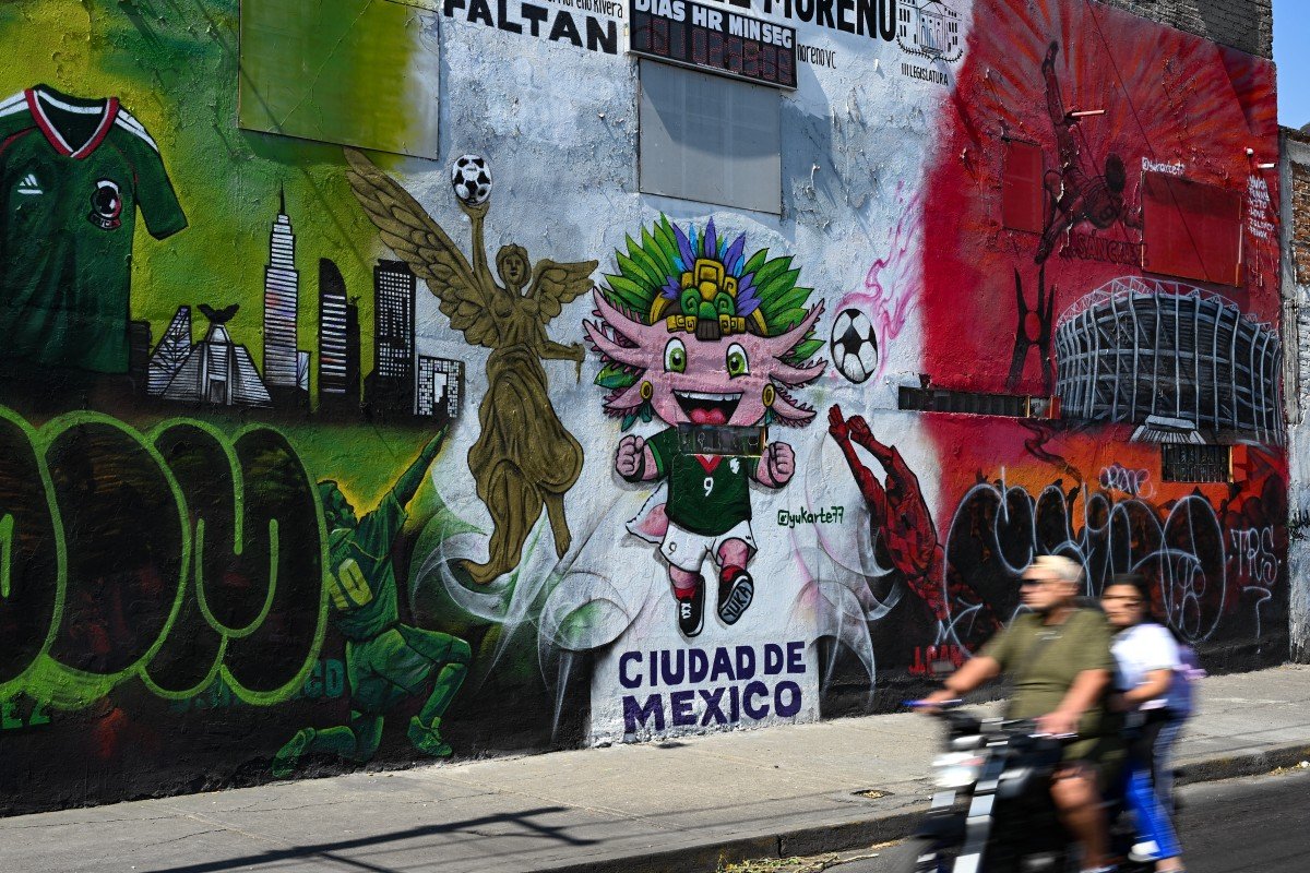 Sheinbaum lança torneio de embaixadinhas valendo seu ingresso para abertura da Copa