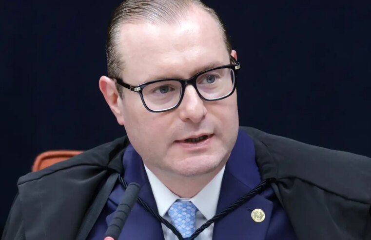 Zanin, do STF, suspende eleição indireta para governo do Rio