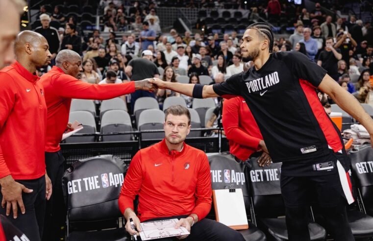 Brasileiro Tiago Splitter vence e faz história nos Playoffs da NBA