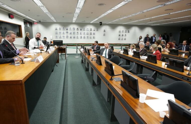 Conselho de Ética adia análise contra deputados por quebra de decoro| Agência Brasil