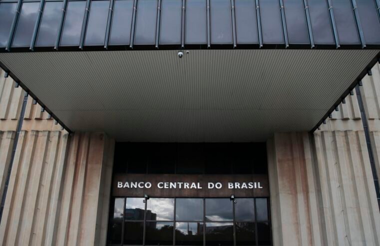 Copom decide Selic em meio a guerra e inflação acelerando