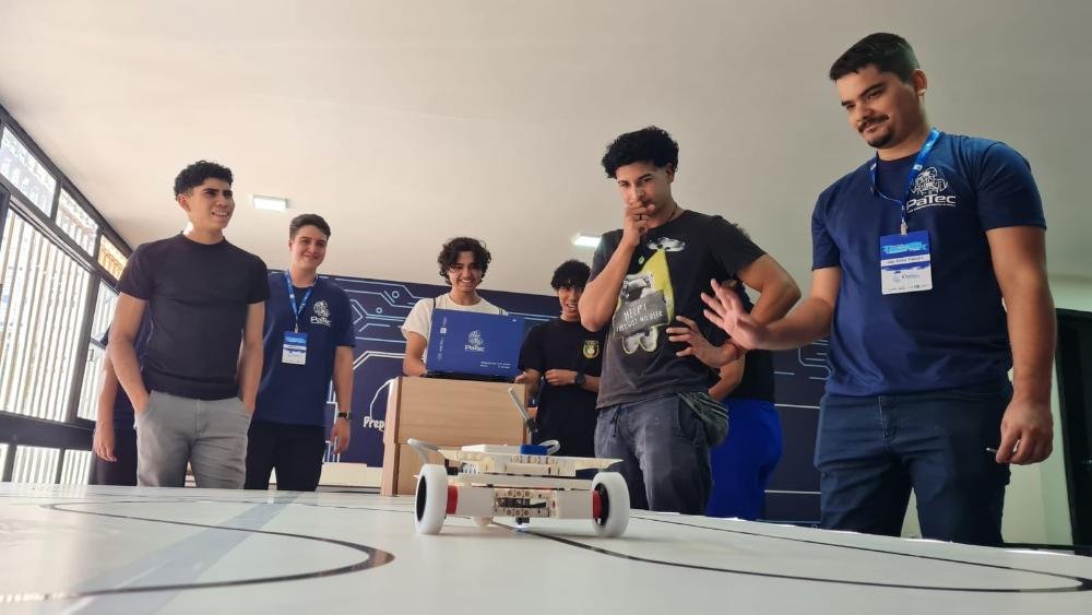 DF inaugura Parque Tecnológico de Robótica para capacitar jovens