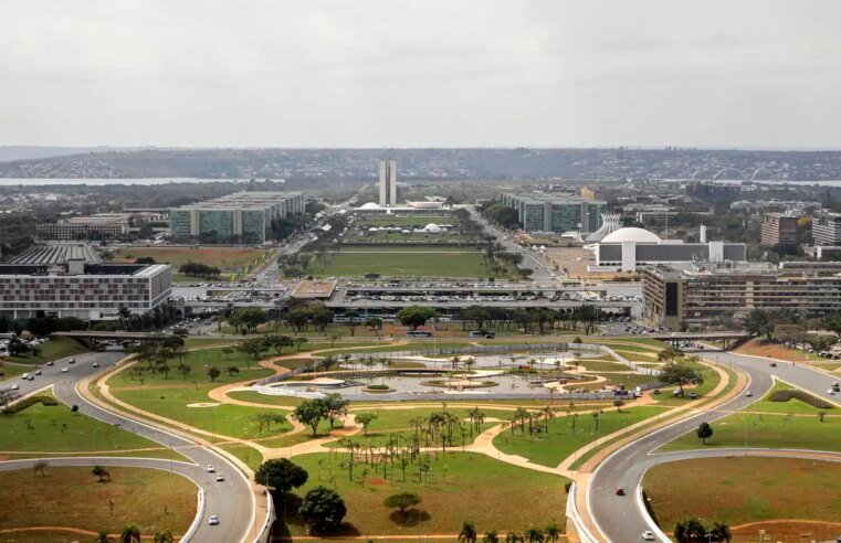 Emendas parlamentares e juros da dívida apertam investimentos públicos