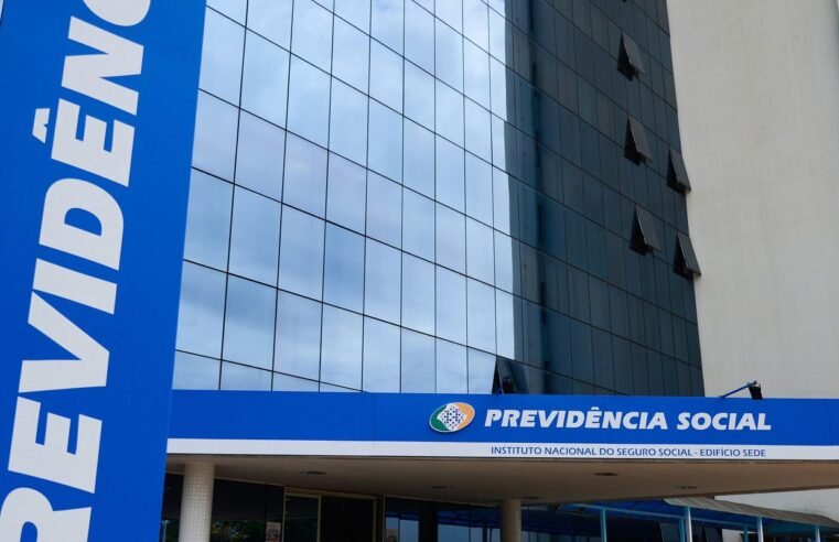 Fila do INSS cai 16% em dois meses após análise de 500 mil processos