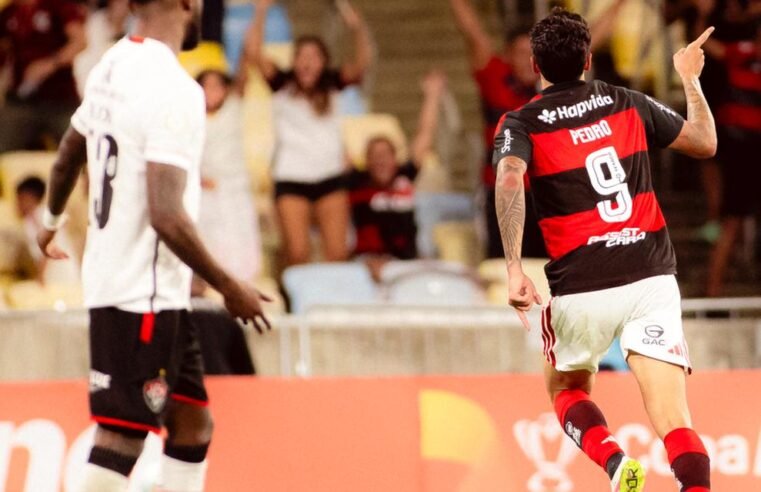 Flamengo supera Vitória na Copa do Brasil e segue 100% há 6 jogos
