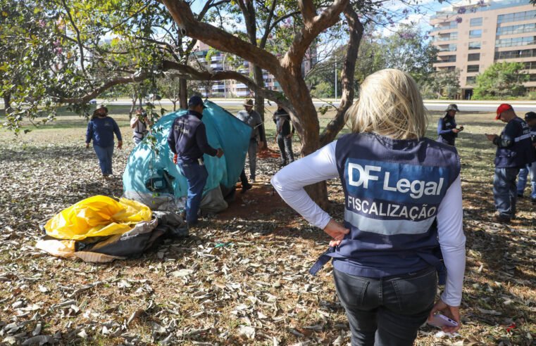 GDF promove ação de acolhimento para população em situação de rua no Plano Piloto