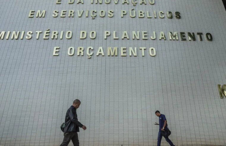 Gasto com pessoal e benefícios fiscais terão limite a partir de 2027