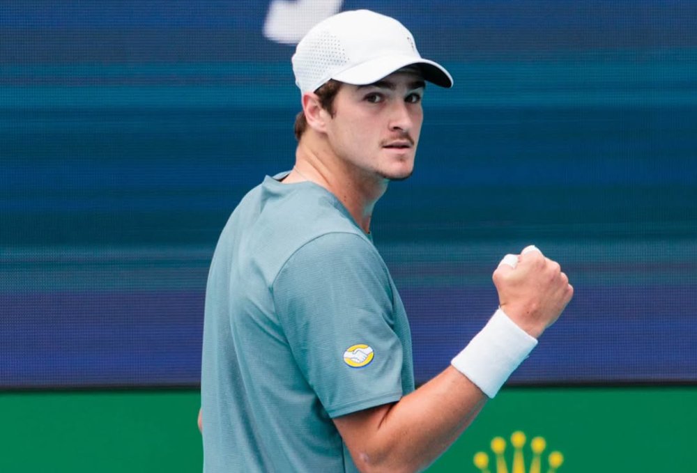 João Fonseca perde para tenista da casa na estreia em Madri