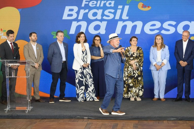 Ministério da Pesca participa da abertura da Feira Brasil na Mesa no DF