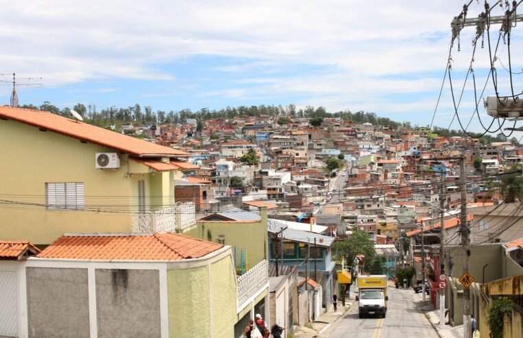 Moradores de Perus, em SP, acusam fraude em audiência pública