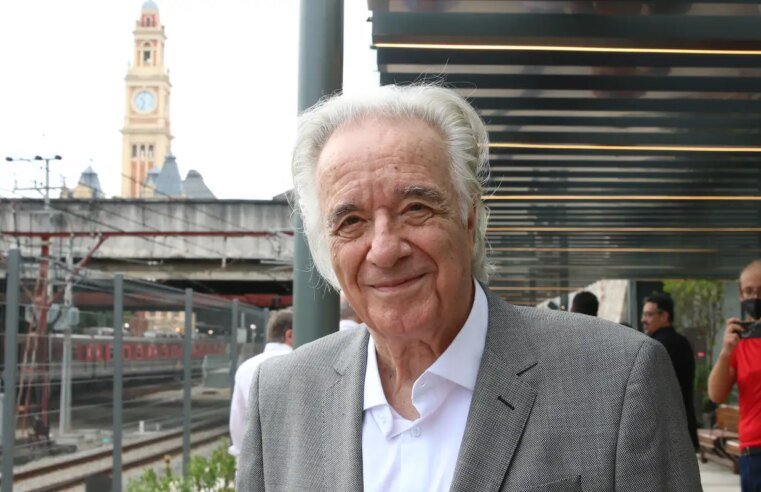 Na Mesa com Datena recebe maestro João Carlos Martins