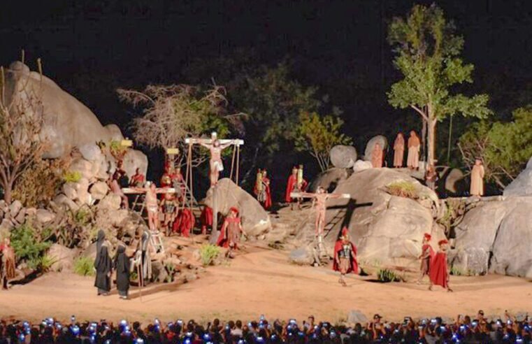 Paixão de Cristo de Nova Jerusalém tem encenações até domingo
