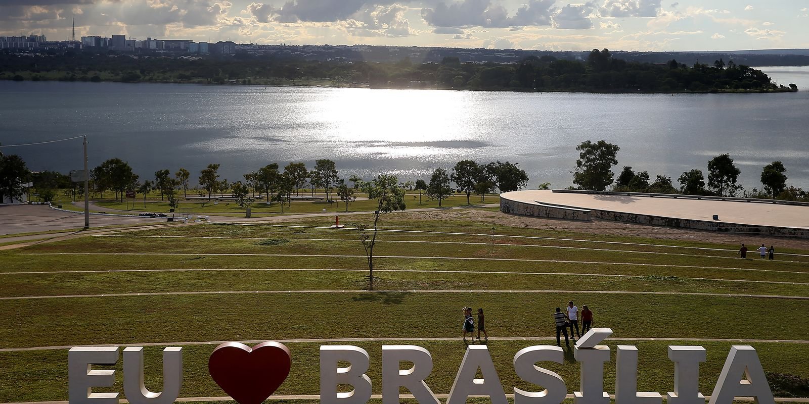Rádio Nacional tem programação especial para o aniversário de Brasília