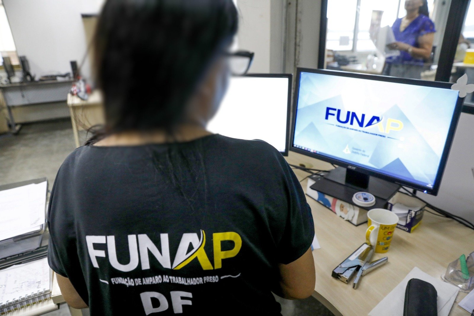 Reeducandos do DF ganham acesso a cursos gratuitos de IA