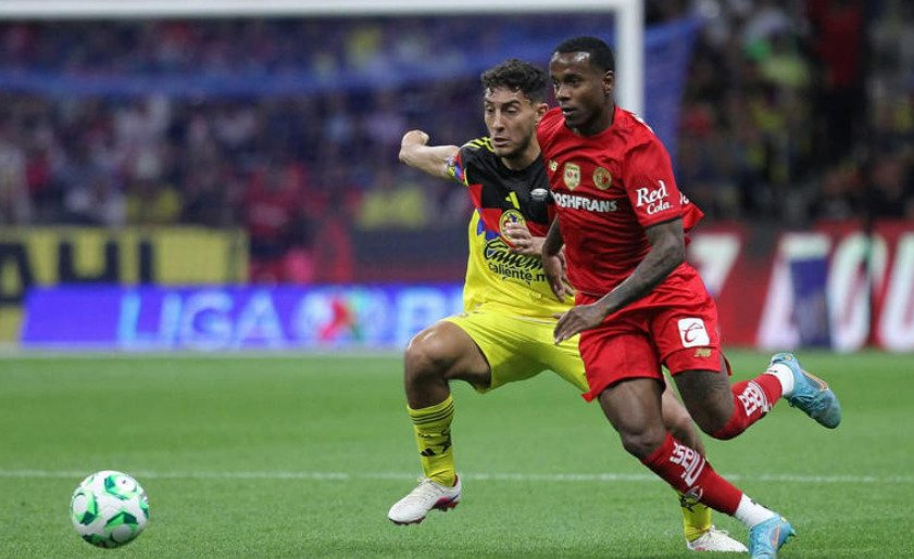 Toluca denuncia racismo contra o brasileiro Helinho