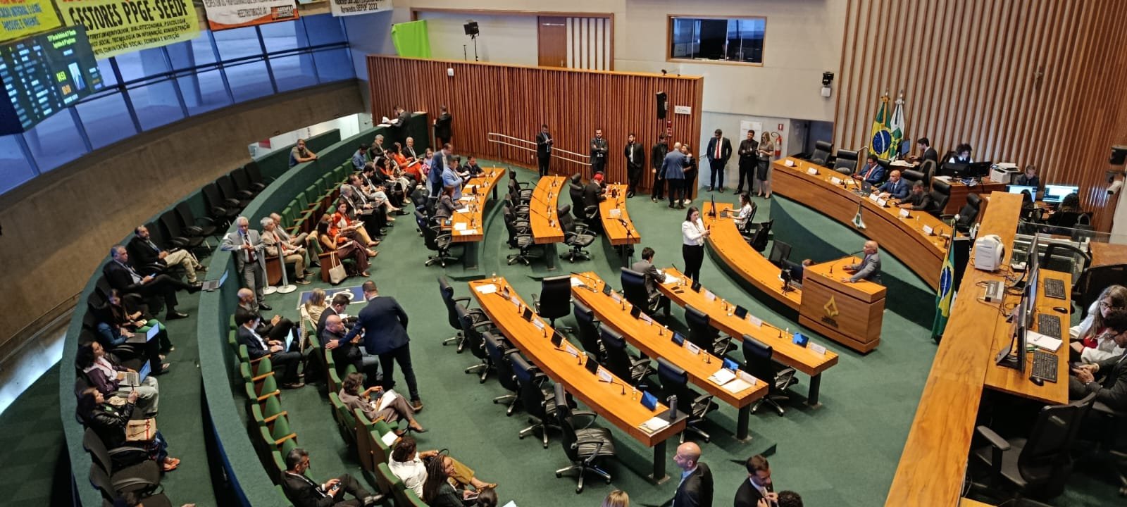 Viagens na CLDF consomem mais de R$ 840 mil e trazem poucos resultados