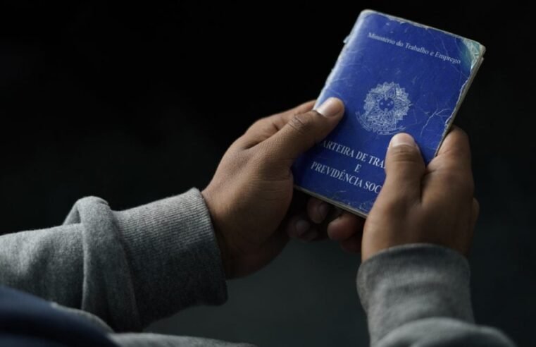 Agências do trabalhador abrem 624 vagas no DF nesta segunda
