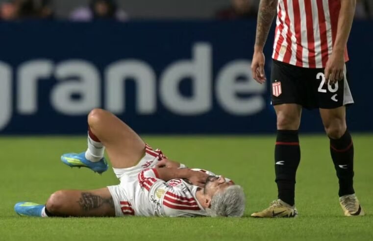 Arrascaeta recebe alta após cirurgia e inicia nova etapa de recuperação antes da Copa