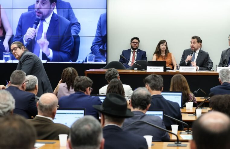 Boulos critica compensação a empresas pelo fim da escala 6×1