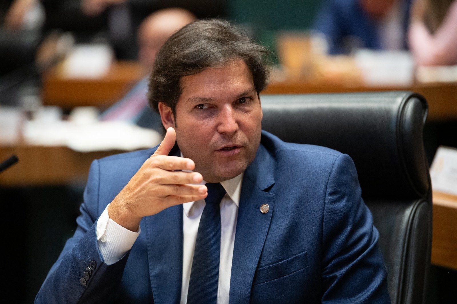 CLDF instaura processo para investigar suposto “grampo” em computadores; diretor é afastado