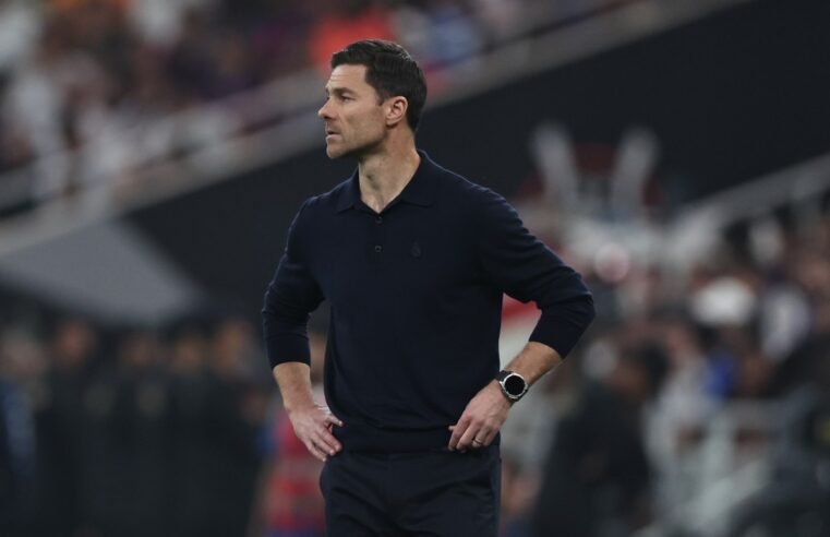 Chelsea anuncia Xabi Alonso como técnico até 2030