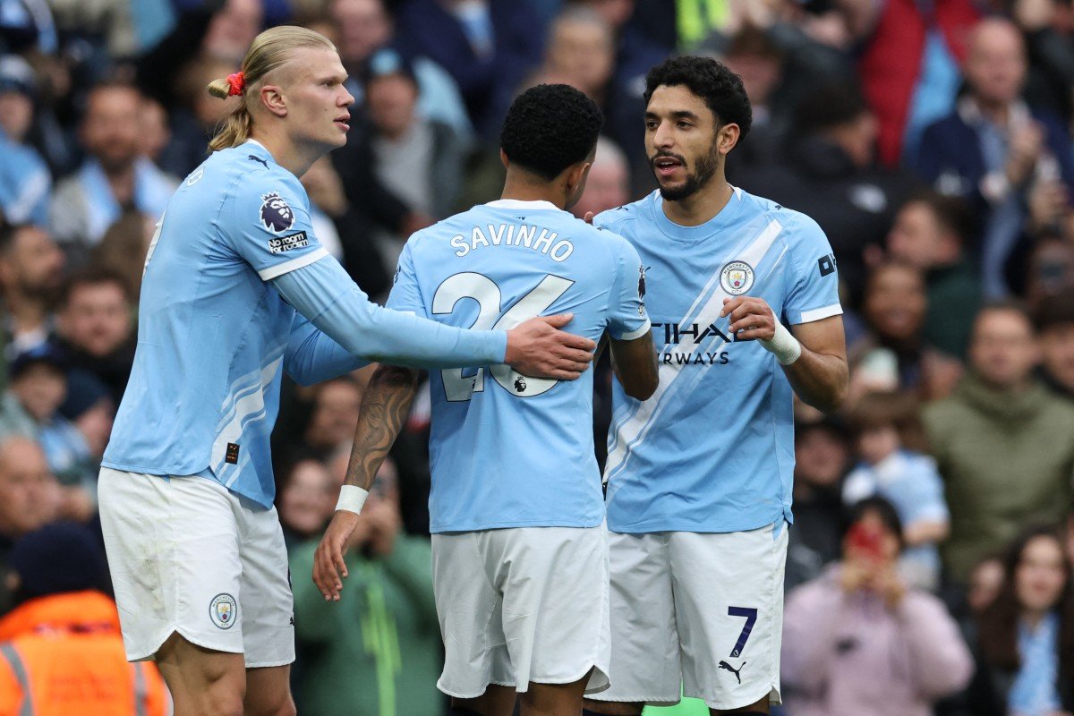 City vence Brentford e pressiona líder Arsenal na reta final do Inglês