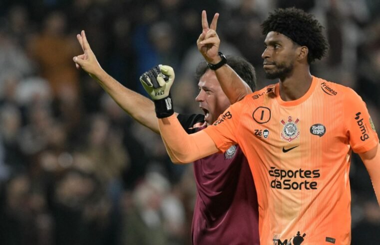 Corinthians joga mal, mas vence Atlético-MG no fim com golaço de Labyad em retorno de Memphis