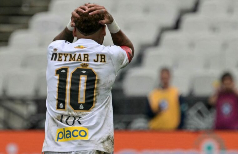 Coritiba bate Santos em polêmica com Neymar e brilho de Breno Lopes