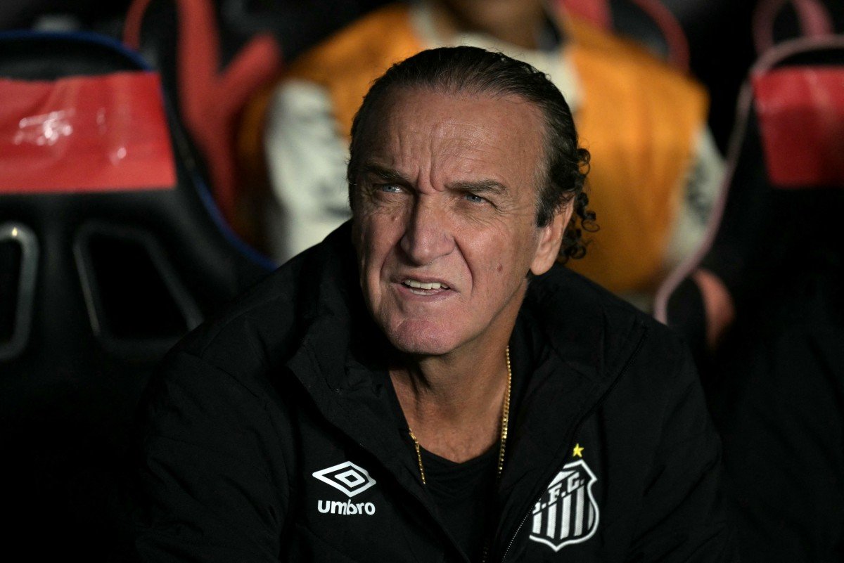 Cuca explica polêmica com Neymar e assume: ‘Derrota não é culpa do árbitro’
