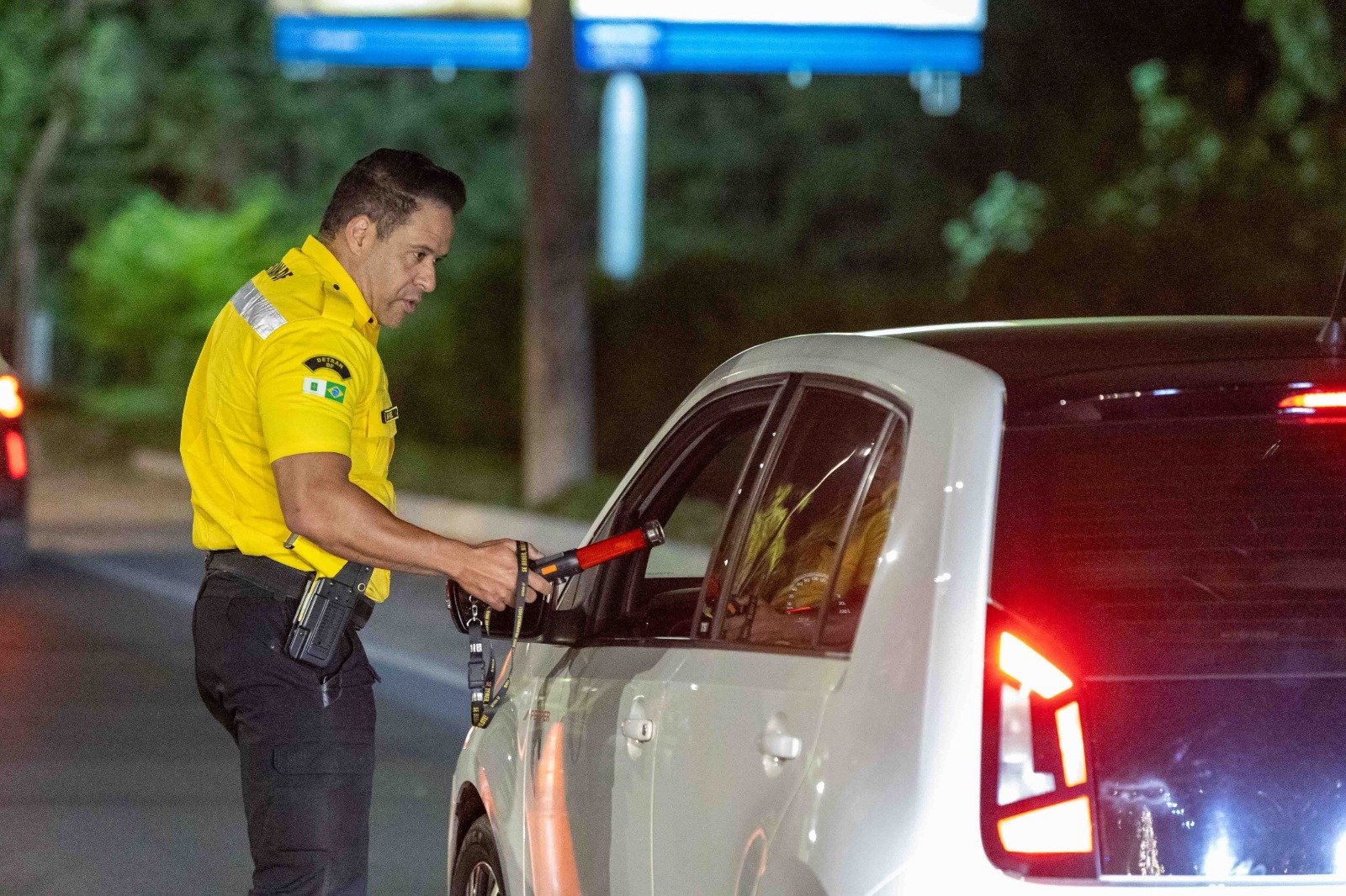 Detran-DF autua 47 motoristas alcoolizados em blitz no fim de semana