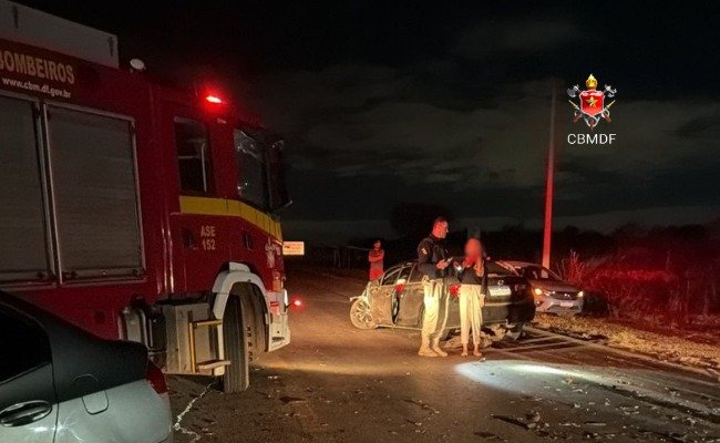 Engavetamento com quatro veículos deixa três feridos na BR-080, em Brazlândia