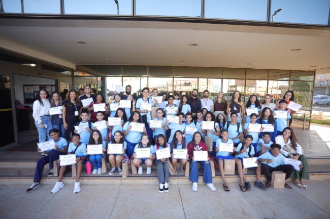 Estudantes de Ceilândia participam do projeto ‘Promotor por um Dia’ no MPDFT