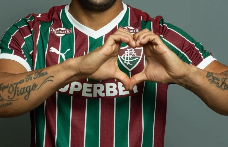 Fluminense anuncia a contratação do atacante Hulk