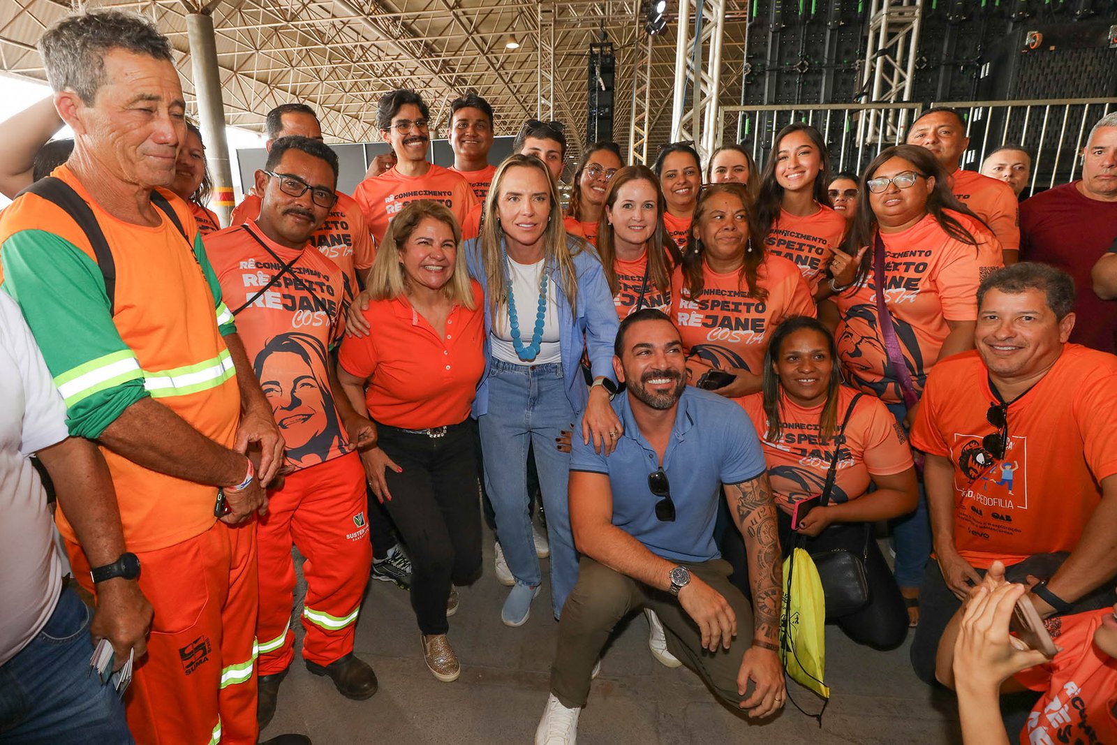 GDF homenageia garis com serviços e sorteios no Parque da Cidade