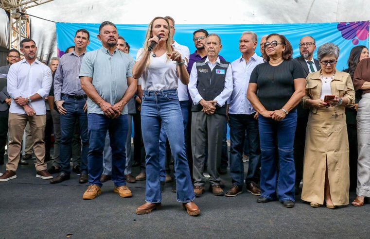 Governadora Celina Leão assina 31 ordens de serviço no Riacho Fundo II