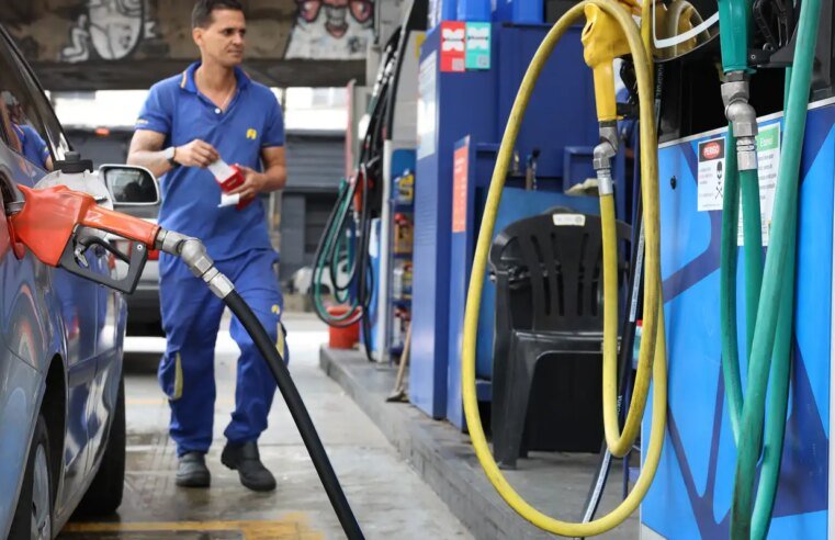 Governo fixa subvenção da gasolina em R$ 0,44 por litro