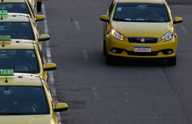 Governo publica MP que destina R$ 30 bi a taxistas e motoristas de app