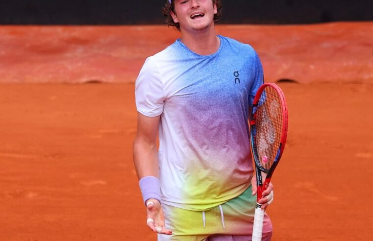 João Fonseca perde na estreia do Masters 1000 de Roma e é eliminado