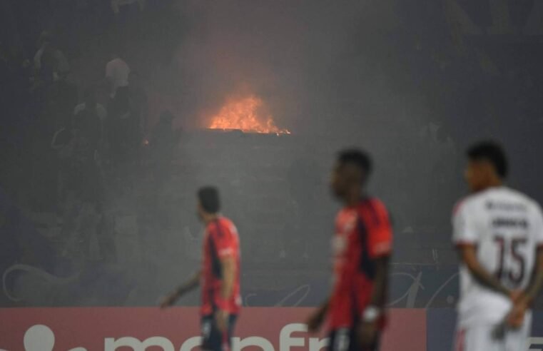 Jogo do Flamengo é cancelado após confusão em Medellín