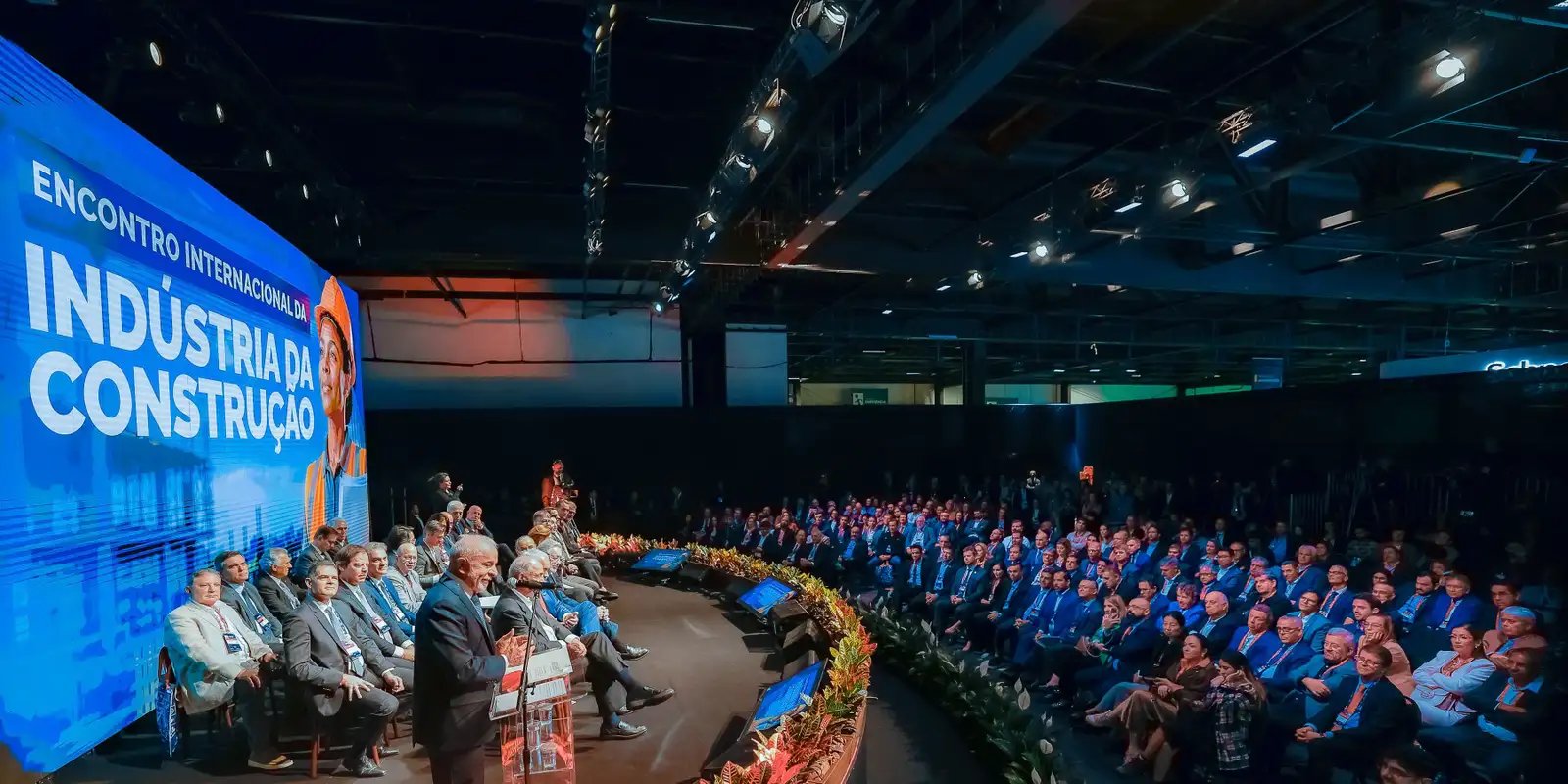 Lula sinaliza apoio a setores para redução da jornada 6×1